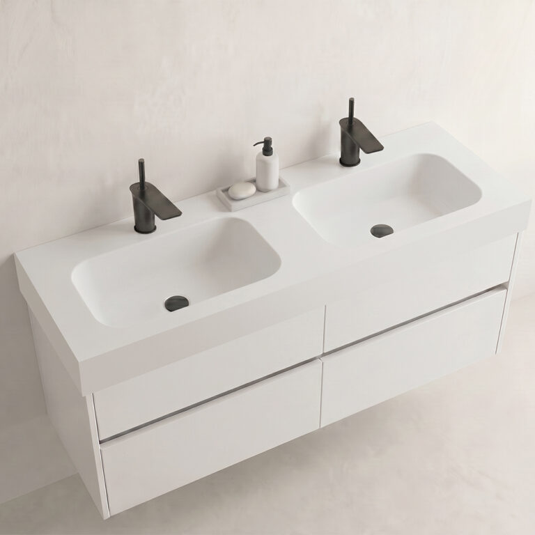 Encimera Solid Bath con lavabo doble con faldón