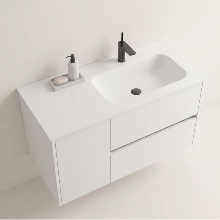 Encimera Solid Bath con lavabo desplazado sin faldón