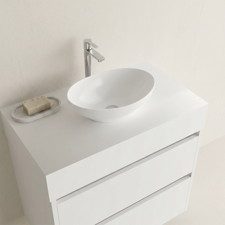 Encimera sin lavabo Solid Bath a medida con faldón